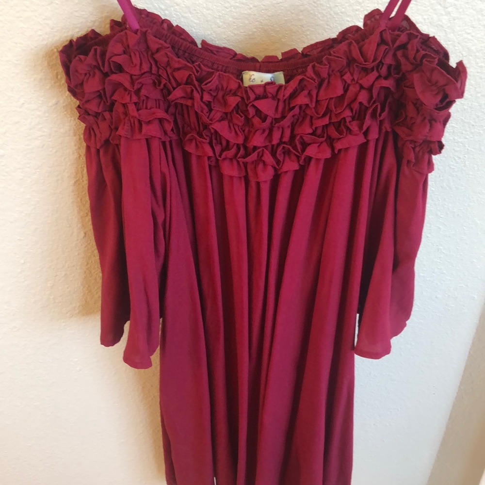 She & Sky Burgundy Top